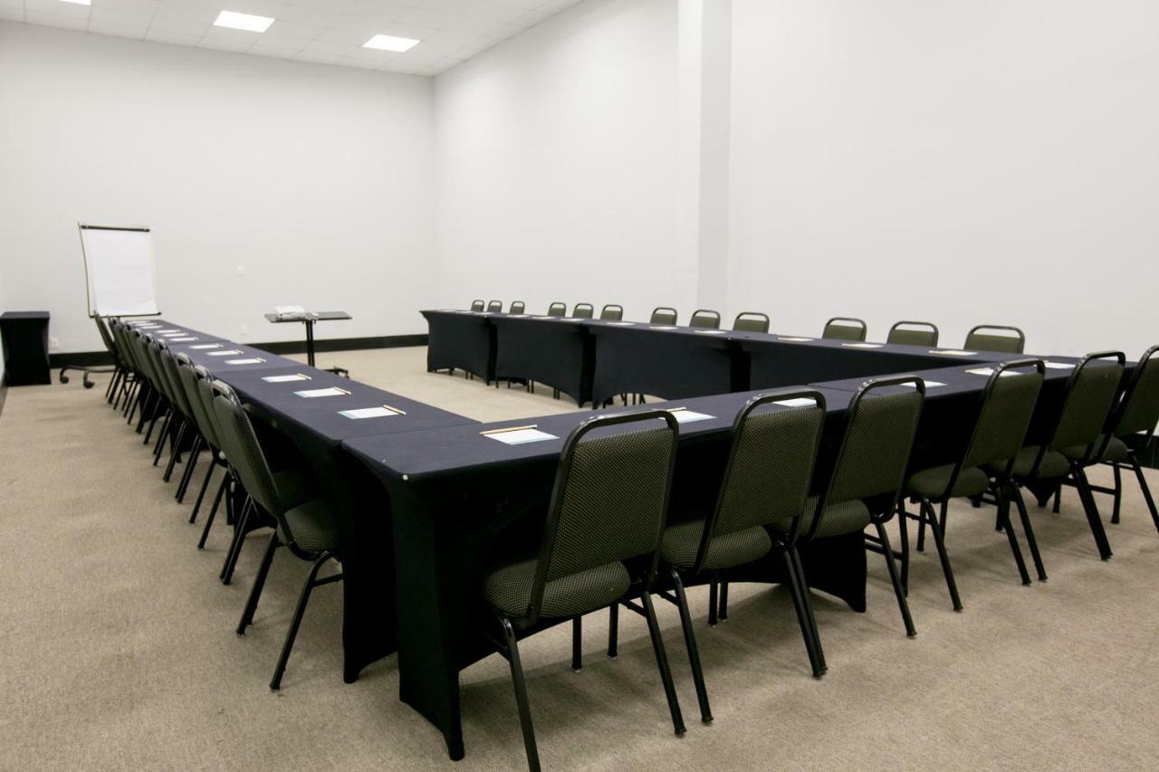 Slim Cuiaba Aeroporto Hotel Екстериор снимка